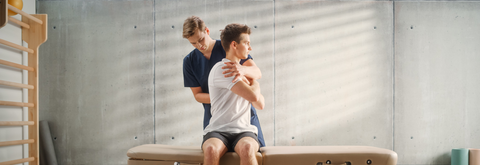 professional,sport,physiotherapist,working,on,specific,muscle,groups,and,back
